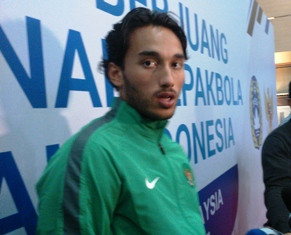 Ezra Walian Fit 100 Persen!