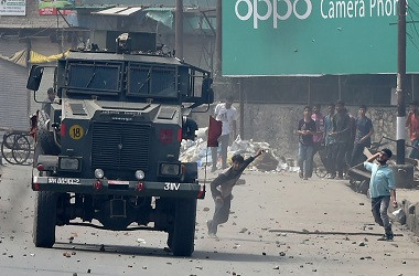 Lima Orang Tewas dalam Baku Tembak di Kashmir