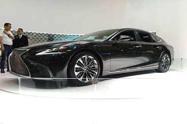 Mewahnya Lexus LS 500