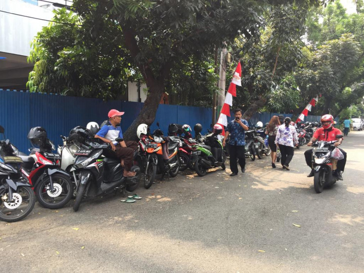 Pengelola Keluhkan Tempat Parkir Luar Gedung di MH Thamrin