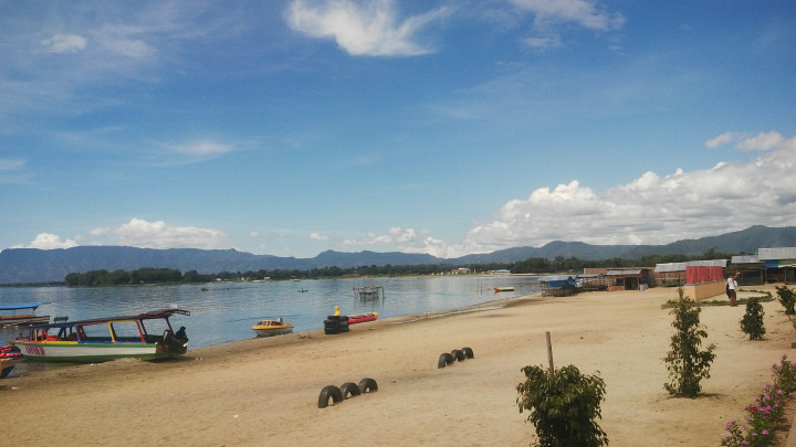 Pantai Lumban Bulbul, Hamparan Pasir Putih di Tepian Danau Toba