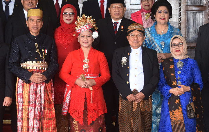 Surya Paloh Takjub Lihat Gaya Berpakaian Jokowi-JK