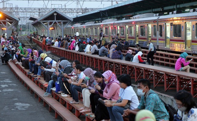Hari Ini, KRL dan TransJakarta Gratis
