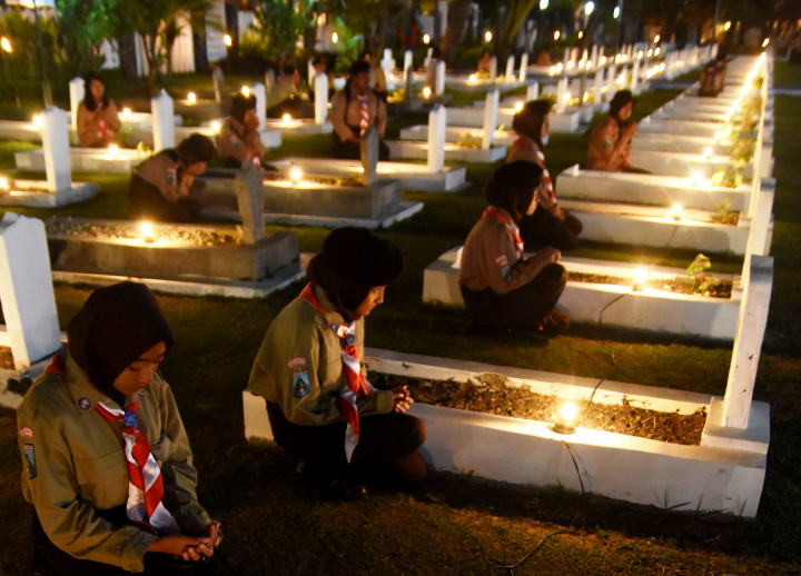 Khimad Malam HUT ke-72 RI