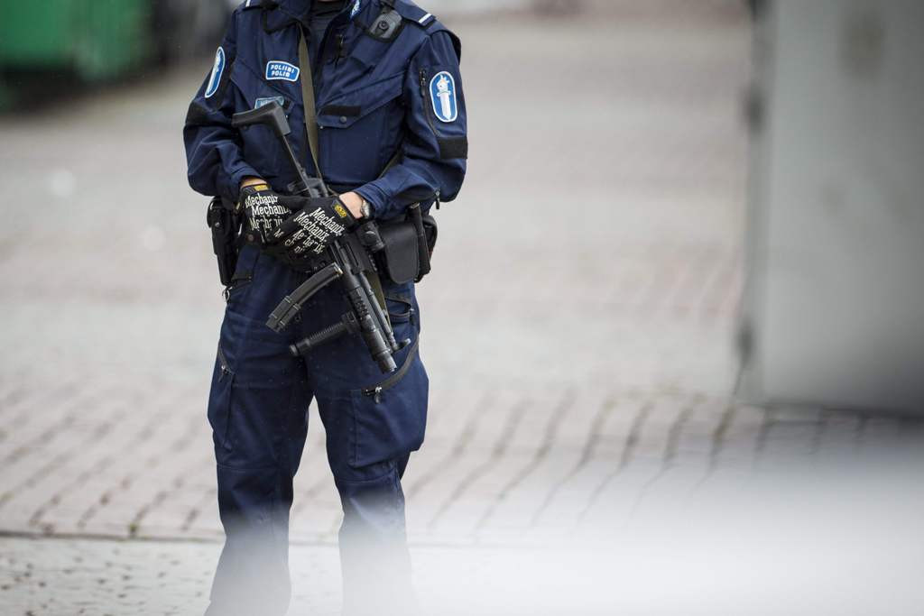 Polisi Finlandia masih menyelidiki motif penikaman di Pasar Turku (Foto: AFP).