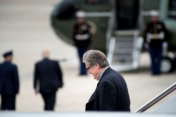 Meski Dipecat, Steve Bannon Bersumpah 'Membela' Agenda Trump