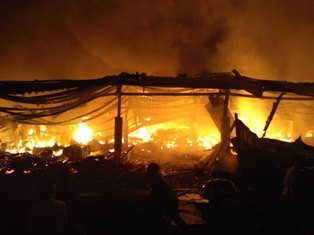 Belasan Kios Pasar Pagi Kaliwungu Ludes Terbakar