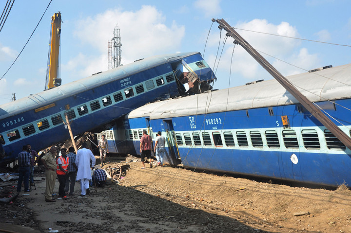 23 Orang Tewas dalam Kecelakaan Kereta Api di India