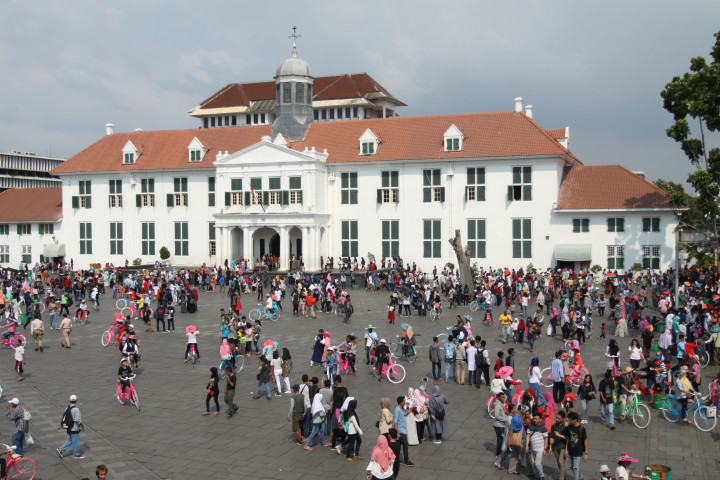 Ada Bos yang Mensponsori Pedagang