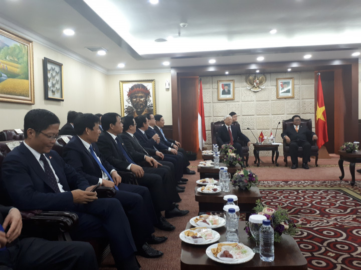 Ketua DPD-Sekjen PKV Membahas Kopi hingga Ekonomi