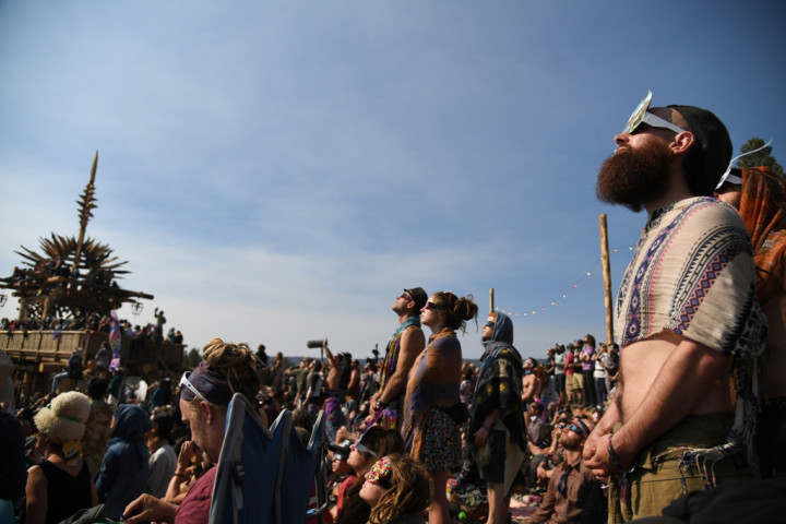 Karyawan Saksikan Gerhana Matahari, Bisnis AS Rugi USD700 Juta