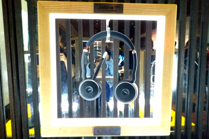 Jabra Hadirkan Headset Pekerja Kantor Modern