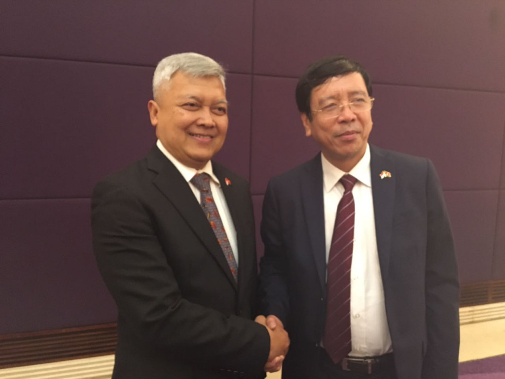Duta Besar RI untuk Vietnam Ibnu Hadi (Kiri) (Foto:MTVN/Sonya Michaella)
