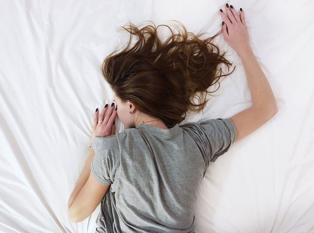 Hasil gambar untuk Tidur Tengkurap