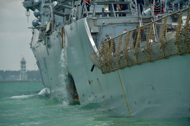 Korban Kedua Tabrakan Kapal Perang AS Ditemukan, 8 Masih Hilang