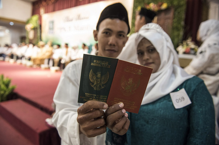 143 Pasangan Ikuti Nikah Massal 'PKB Mantu'