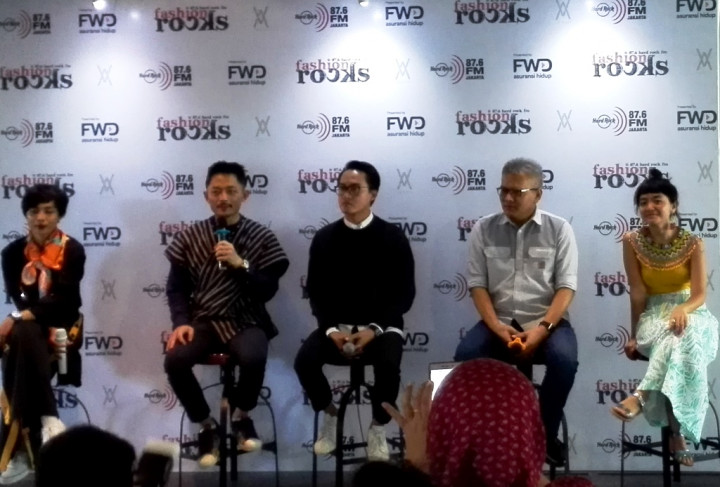 Fashion Rock 2017 Tampilkan 30 Karya Barli Asmara