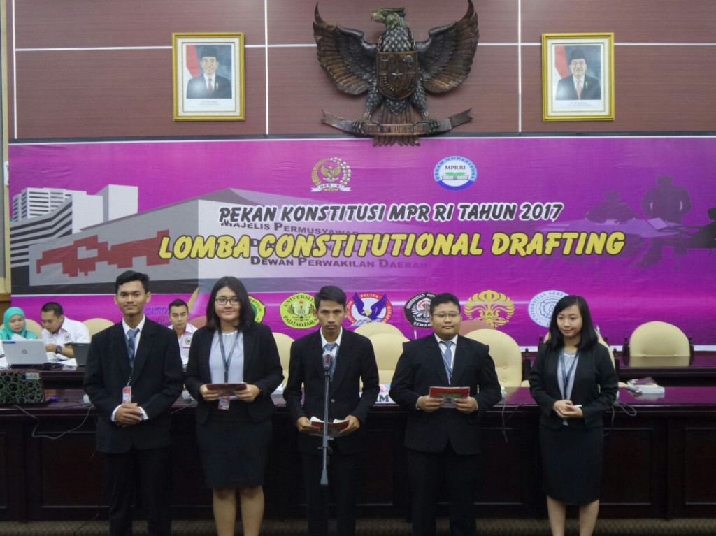 Peserta lomba constitutional drafting dalam rangka Hari Pekan Konstitusi MPR. Foto: dok MPR