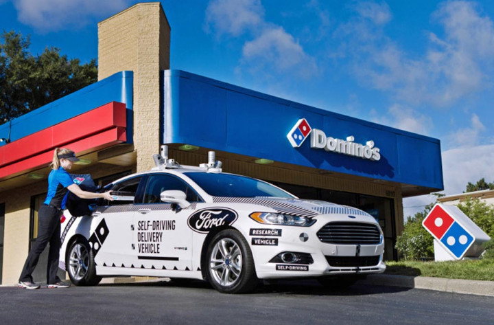 Uji Coba Pengiriman Pizza Pakai Mobil Tanpa Supir