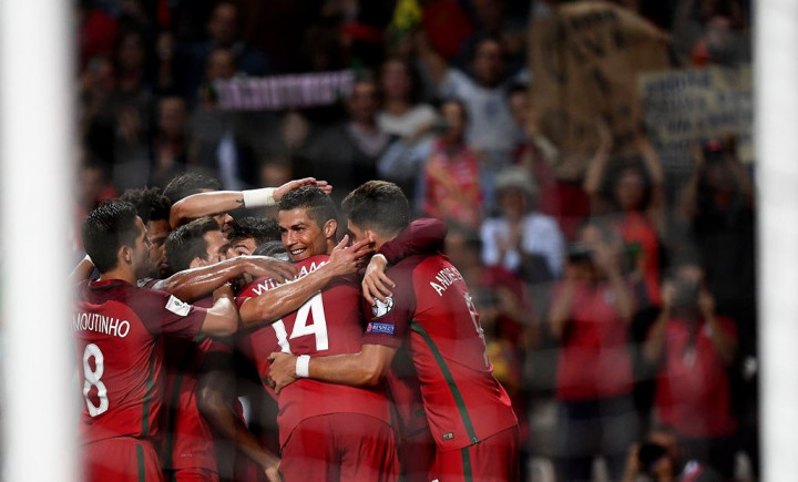 Ronaldo <i>Hattrick</i>, Portugal Cukur Kepulauan Faroe