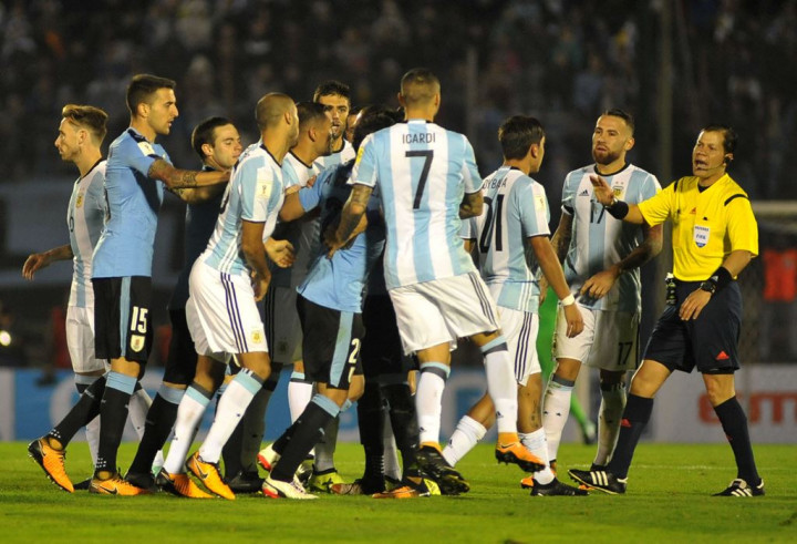 Uruguay - Argentina Berakhir tanpa Pemenang