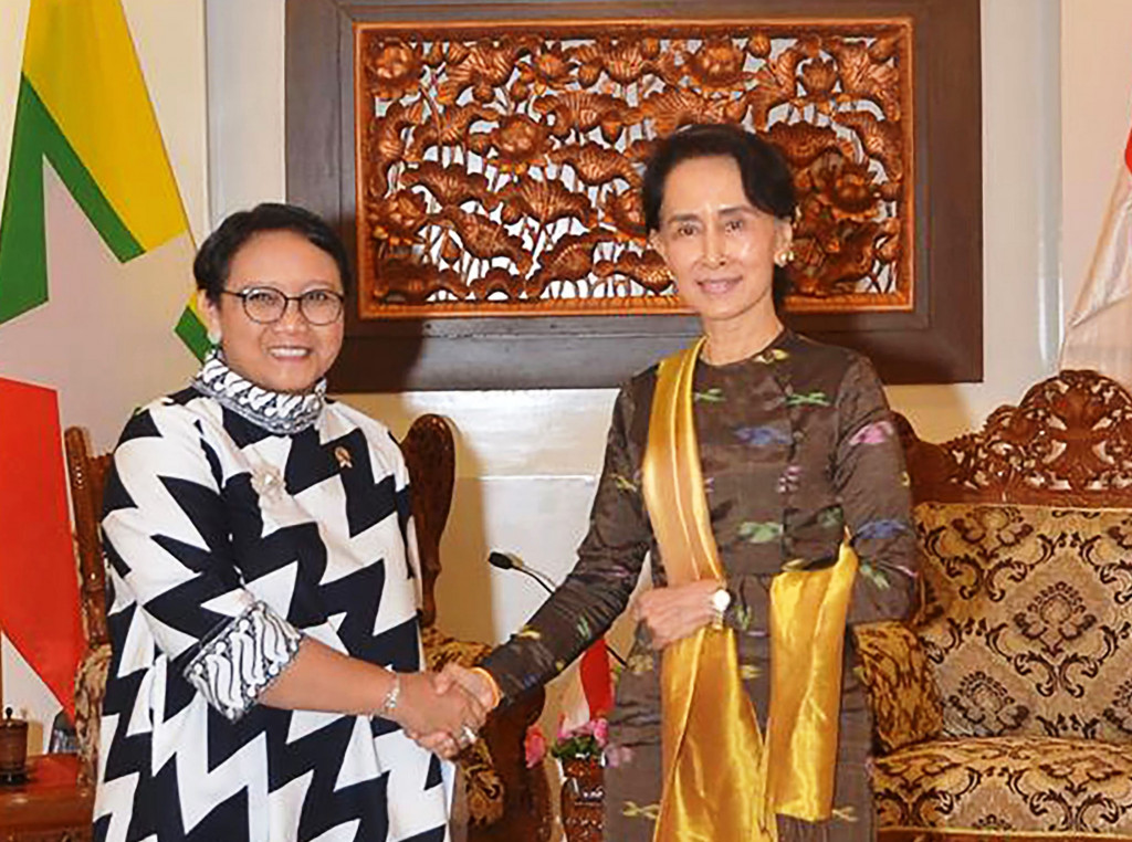 Temui Suu Kyi, Menlu RI Tawarkan Bantuan Tangani Krisis di Rakhine
