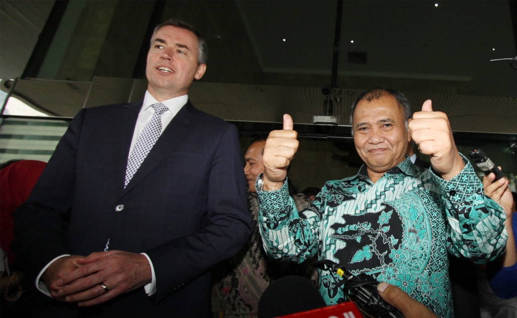 Ketua KPK Agus Rahardjo (kanan). Foto: Antara/Reno Esnir