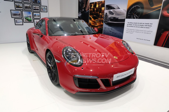 Si Cantik Porsche 911 Carrera GTS