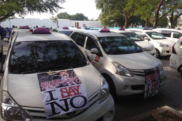 Taksi Konvensional Bakal Protes ke Kantor Ganjar soal Angkutan Aplikasi