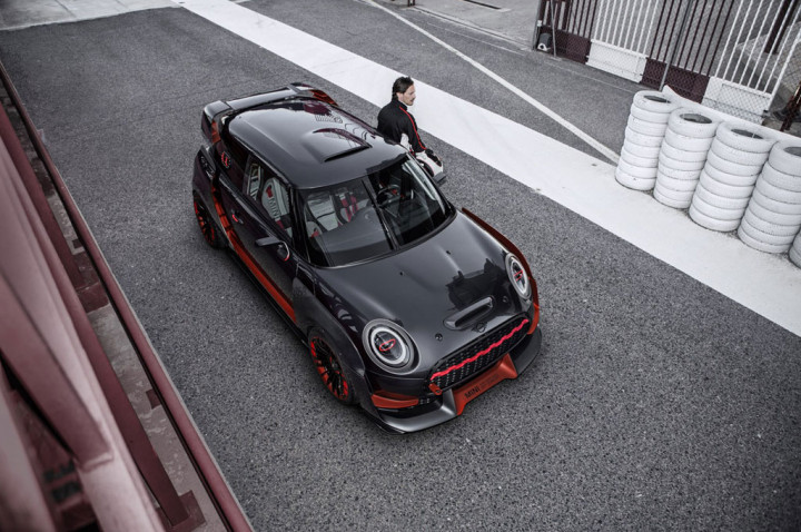 Tampilan Garang Mini John Cooper Works GP Concept