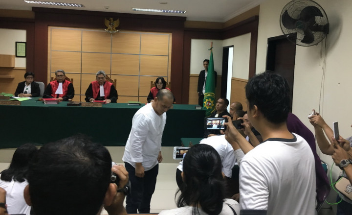 Iwa K Jalani Sidang Perdana Kasus Kepemilikan Ganja