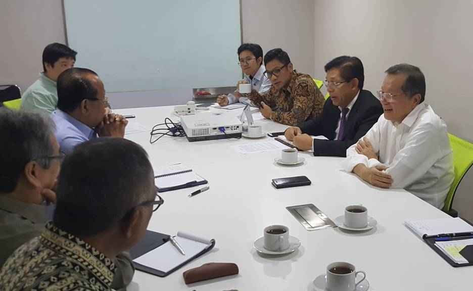 Dubes RI untuk Senegal, Mansyur Pangeran menjelaskan ketertarikan Indonesia dengan AFrika. (Foto: Dok. KBRI Dakar)