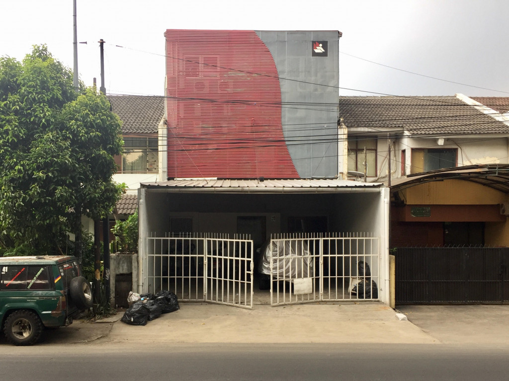 Eks Kantor  PT Kafilah Rindu Ka'bah di Jalan Kesemek, Jaksel - MTVN/Lis Pratiwi. 