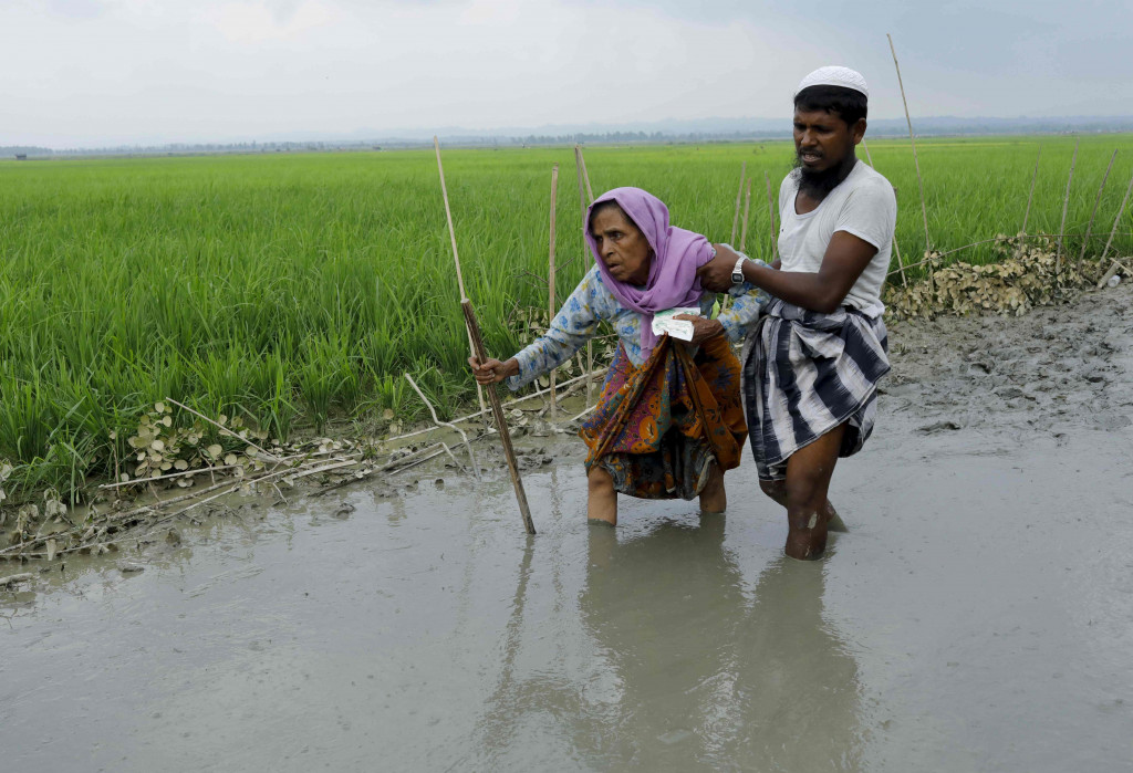 Pengungsi Rohingya Ditampung di Perbatasan Bangladesh