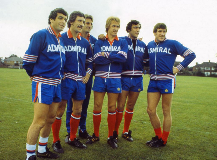 1977: Kisah Singkat Gelandang Liverpool saat Membela Timnas Inggris