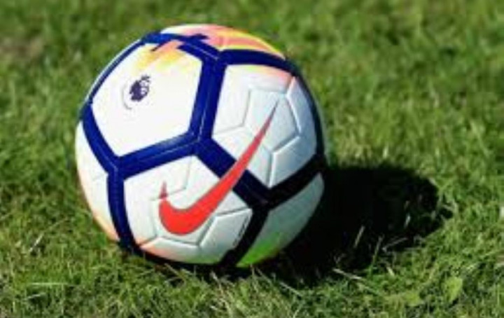 1888: Debut Pertandingan dan Gol di Kasta Tertinggi Liga Inggris