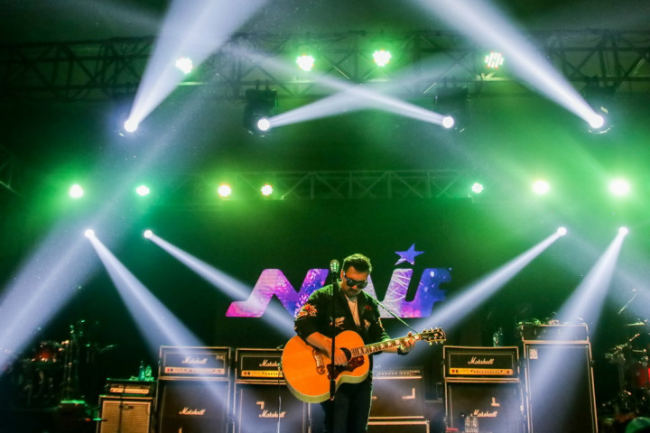Masa Awal Naif: Disambit Penonton hingga Manggung di Acara Musik Underground