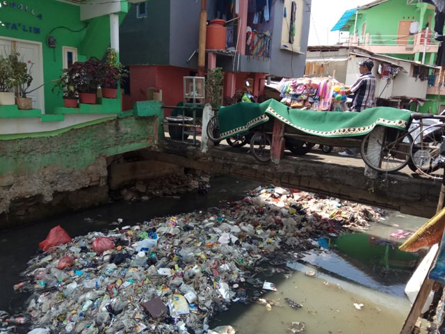 Menengok Kawasan `Busuk` di Pusat Ibu Kota