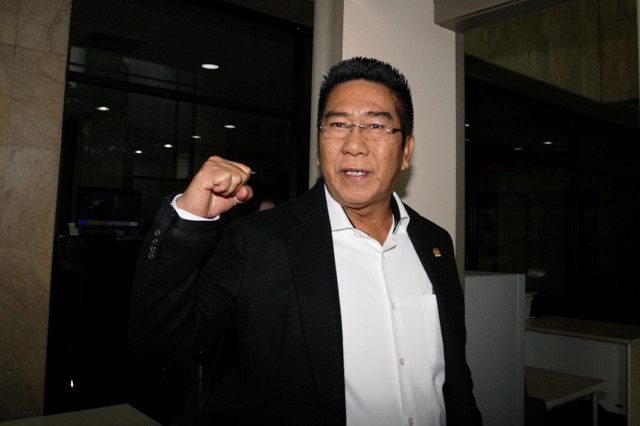 Alasan Henry Minta KPK Dibekukan