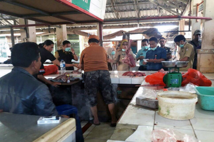 Pemkot Makassar Gencar Cari Daging Busuk