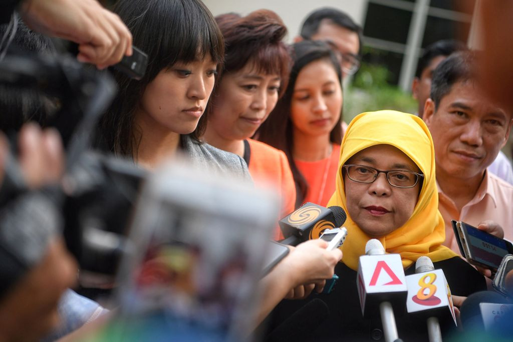 Halimah Yacob, presiden perempuan pertama Singapura (Foto: AFP).