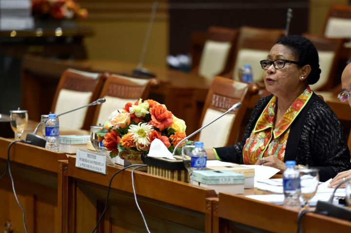 Menteri Yohana Yembise Raih Penghargaan Pelayanan Publik dari Kanada