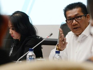 KPK Diminta tidak Gantung Status Hukum