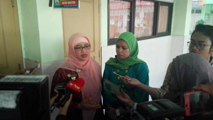 Orang Tua Diimbau Selektif Menyebarkan Informasi