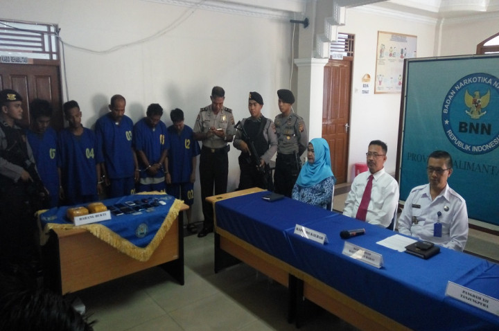 Kurir Ditangkap saat Hendak Letakkan Sabu di Tong Sampah