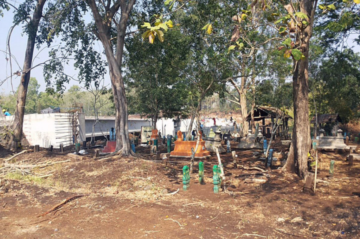 Ribuan Makam di Kendal Terdampak Proyek Tol Semarang-Batang