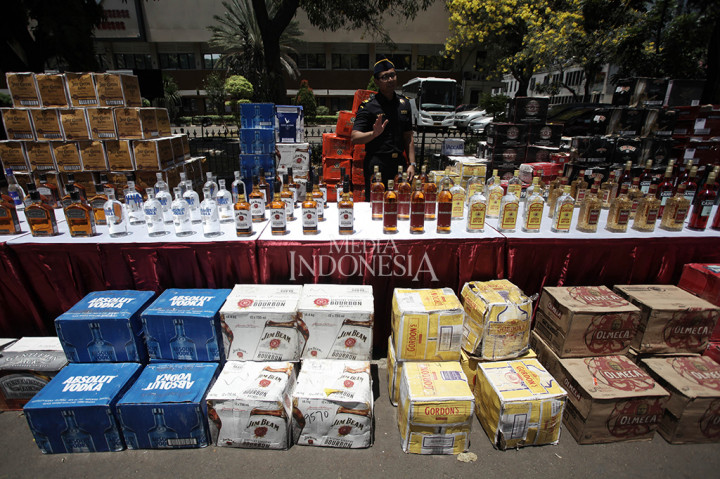 Penyelundupan 5 Kontainer Miras Ilegal Berhasil Digagalkan