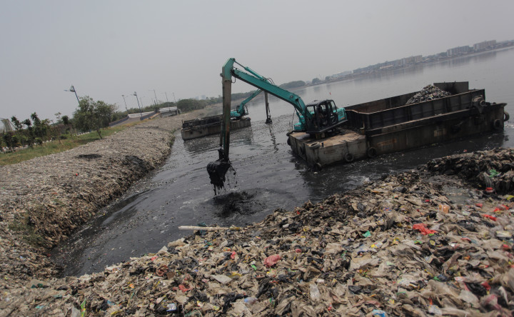Pengelolaan Sampah Diusulkan Jadi Indikator Penilaian Lurah dan Camat