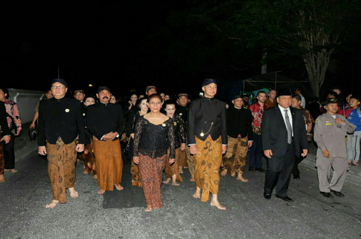 Menteri Susi Ikut Tapa Bisu di Solo