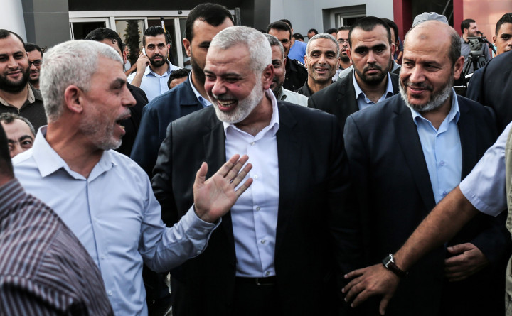 Squeezed on All sides, Hamas Bids for Reconciliation